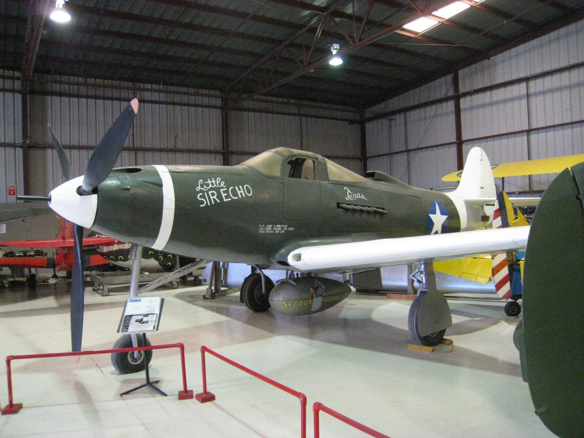 Bell P-39 Airacobra - Little Sir Echo