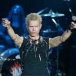Billy Idol Gives Back – Rocks Baltimore with a Rebel Yell